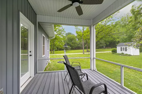 Exterior - 1422 E 370th Rd, Bolivar, MO 65613 photo 6 of 16