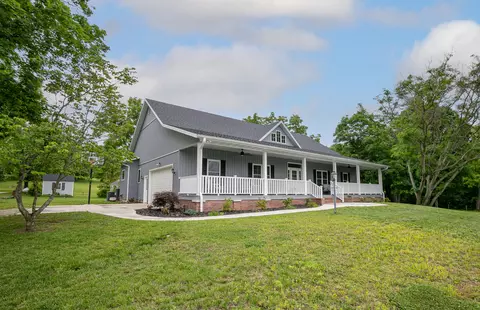 Exterior - 1422 E 370th Rd, Bolivar, MO 65613 photo 1 of 16
