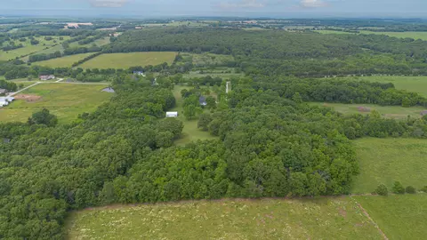 View/Area - 1422 E 370th Rd, Bolivar, MO 65613 photo 4 of 6