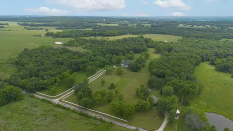 View/Area - 1422 E 370th Rd, Bolivar, MO 65613 photo 1 of 6