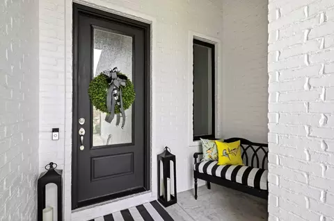 Entry Way - 3818 E Cypress Point St, Springfield, MO 65802 photo 1 of 8