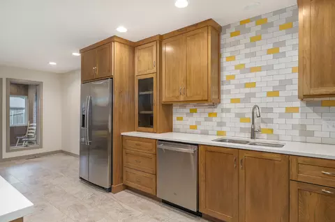Kitchen - 1444 E Woodgate St, Springfield, MO 65804 photo 3 of 5