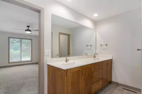 Bath - 1444 E Woodgate St, Springfield, MO 65804 photo 1 of 4
