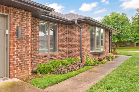 Exterior - 1444 E Woodgate St, Springfield, MO 65804 photo 4 of 7