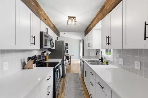 Kitchen - 208 W Maple St, Nixa, MO 65714 photo 3 of 3