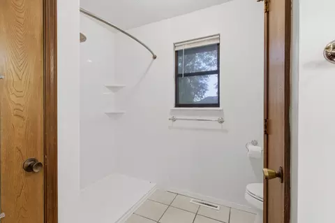 Bath - 620 S Hampton Ave, Republic, MO 65738 photo 2 of 2