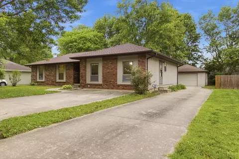 620 S Hampton Ave, Republic, MO 65738