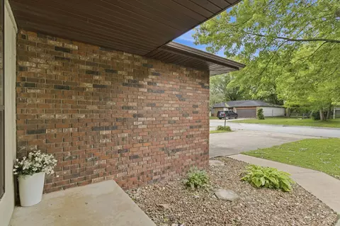 Exterior - 620 S Hampton Ave, Republic, MO 65738 photo 14 of 14