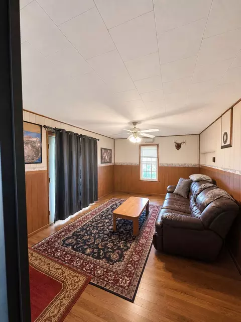 Living - 20738 State Highway 76, Ava, MO 65608 photo 1 of 1