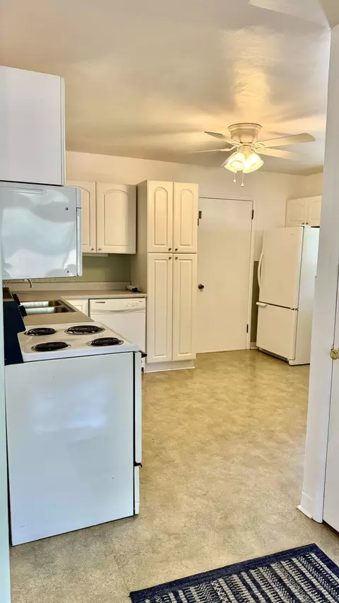 Kitchen - 2102 S Delaware Ave, Springfield, MO 65804 photo 1 of 3