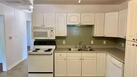 Kitchen - 2102 S Delaware Ave, Springfield, MO 65804 photo 3 of 3