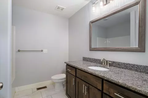 Bath - 4787 Marseille St, Ozark, MO 65721 photo 4 of 7