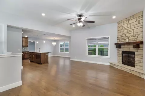 Living - 4787 Marseille St, Ozark, MO 65721 photo 1 of 6