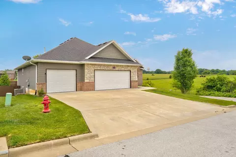 Exterior - 4787 Marseille St, Ozark, MO 65721 photo 2 of 10