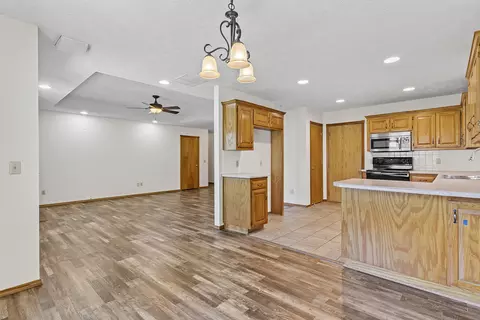 Living - 2211 W Deerfield St, Springfield, MO 65807 photo 5 of 6