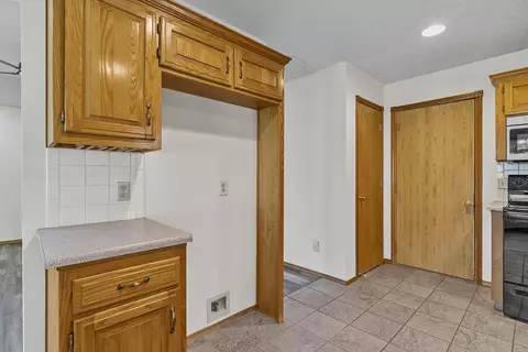 Other - 2211 W Deerfield St, Springfield, MO 65807 photo 3 of 5