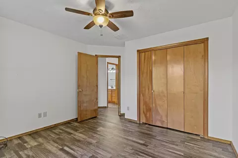 Bedroom - 2211 W Deerfield St, Springfield, MO 65807 photo 3 of 5