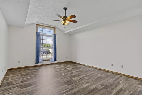 Living - 2211 W Deerfield St, Springfield, MO 65807 photo 6 of 6