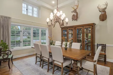 Dining - 4538 E Peachtree Cir, Springfield, MO 65809 photo 1 of 5