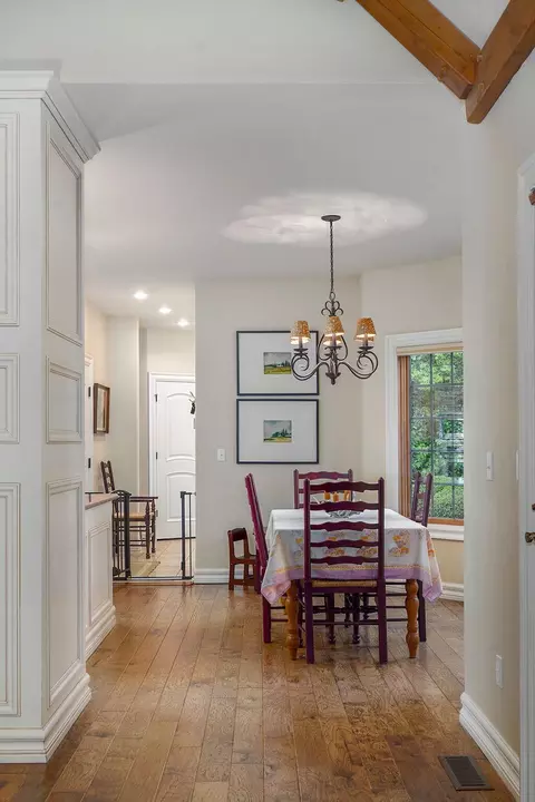 Dining - 4538 E Peachtree Cir, Springfield, MO 65809 photo 5 of 5