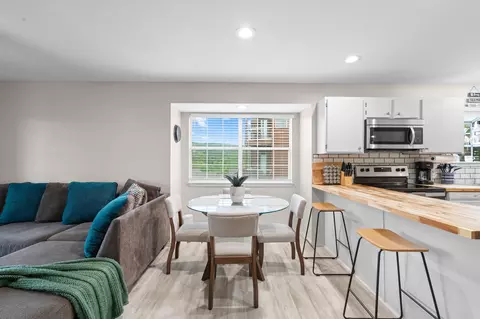 Dining - 30 Blue Bird Way #4, Branson, MO 65616 photo 1 of 1
