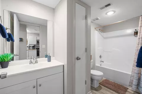 Bath - 30 Blue Bird Way #4, Branson, MO 65616 photo 2 of 2
