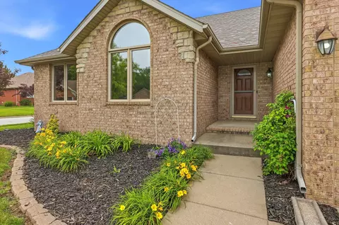 2129 W Village Ter, Springfield, MO 65810 photo 4