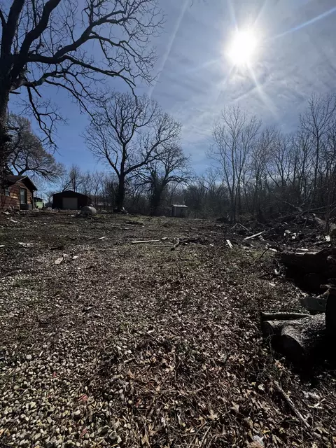 404 Evergreen St, Springfield, MO 65803 photo 3