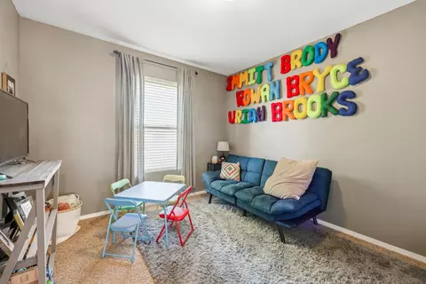 Bedroom - 1102 S Hazelnut Ave, Springfield, MO 65802 photo 4 of 4