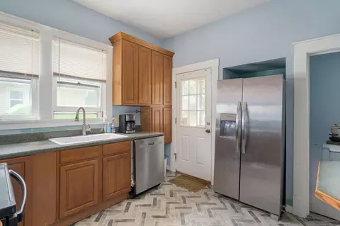 Kitchen - 817 W Walnut St, Springfield, MO 65806 photo 3 of 3