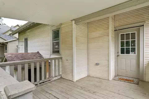 Exterior - 817 W Walnut St, Springfield, MO 65806 photo 5 of 6