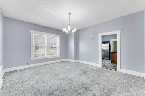Living - 817 W Walnut St, Springfield, MO 65806 photo 4 of 4