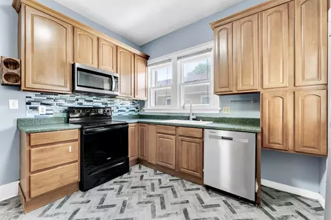 Kitchen - 817 W Walnut St, Springfield, MO 65806 photo 2 of 3