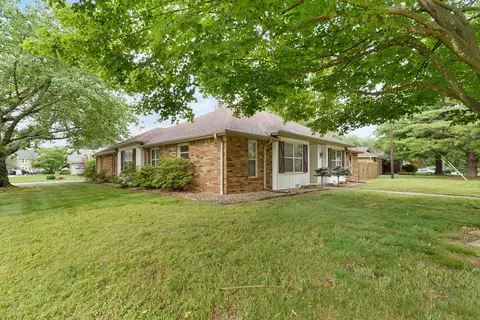 Exterior - 1062 Evans St, Springfield, MO 65810 photo 3 of 3