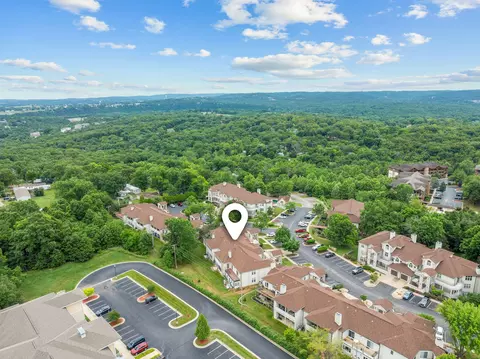 View/Area - 109 Oxford Dr #7, Branson, MO 65616 photo 5 of 9