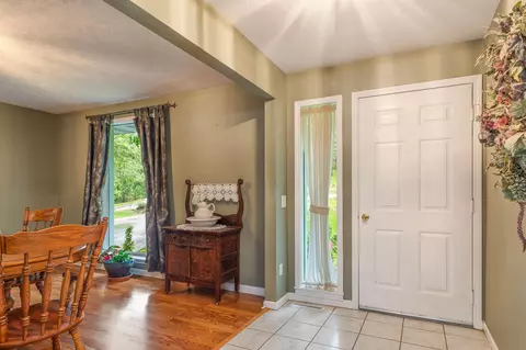Entry Way - 208 Lafayette Ln, Branson, MO 65616 photo 1 of 2