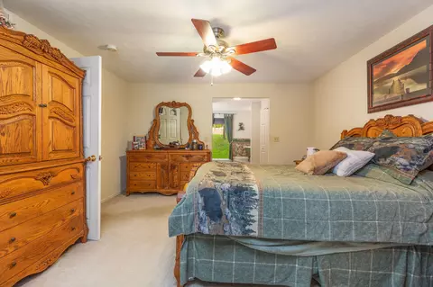 Bedroom - 208 Lafayette Ln, Branson, MO 65616 photo 2 of 5
