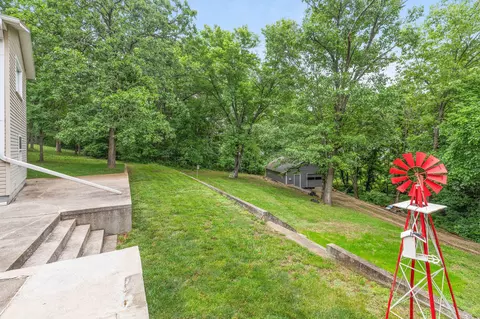 Exterior - 208 Lafayette Ln, Branson, MO 65616 photo 5 of 10