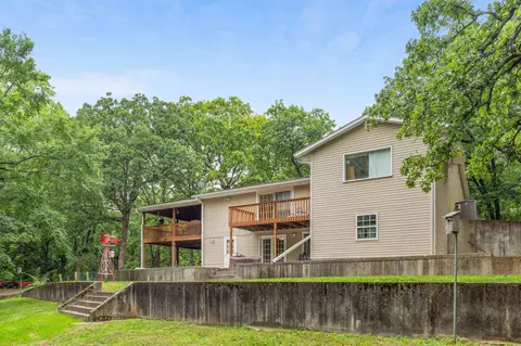 Exterior - 208 Lafayette Ln, Branson, MO 65616 photo 4 of 10