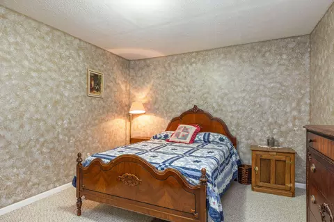 Bedroom - 208 Lafayette Ln, Branson, MO 65616 photo 4 of 5