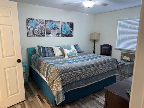 Bedroom - 150 W Rockford Dr #E2, Branson, MO 65616 photo 2 of 4