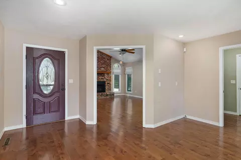 Entry Way - 2157 E Cherryvale St, Springfield, MO 65804 photo 1 of 1