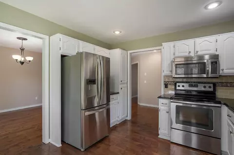 Kitchen - 2157 E Cherryvale St, Springfield, MO 65804 photo 3 of 3