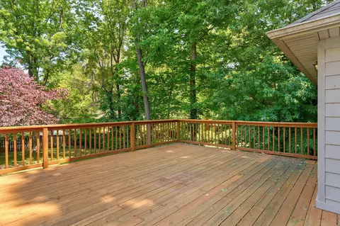 Exterior - 2157 E Cherryvale St, Springfield, MO 65804 photo 7 of 9