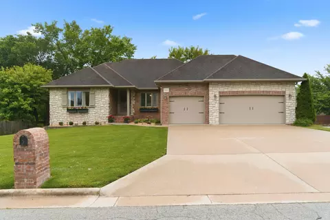 3906 Eastmoor St, Springfield, MO 65809