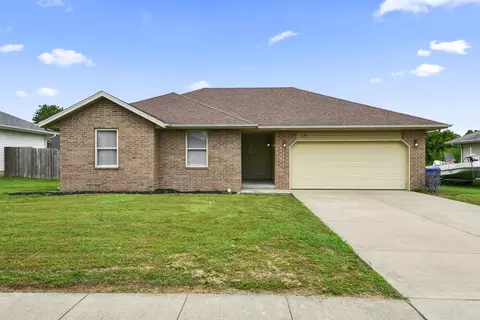734 E Logan St, Rogersville, MO 65742