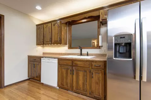 Kitchen - 908 E Mentor St, Springfield, MO 65810 photo 2 of 3
