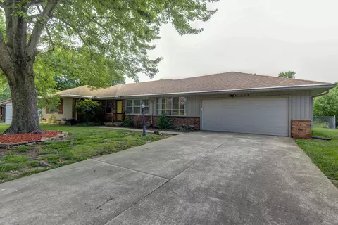 Other - 908 E Mentor St, Springfield, MO 65810 photo 1 of 9