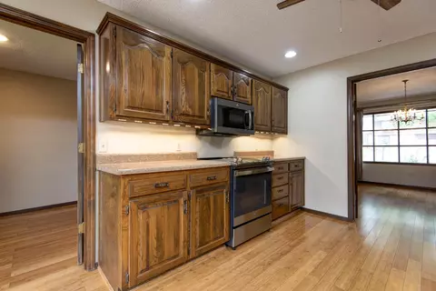 Kitchen - 908 E Mentor St, Springfield, MO 65810 photo 3 of 3