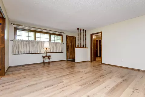 Living - 908 E Mentor St, Springfield, MO 65810 photo 6 of 11